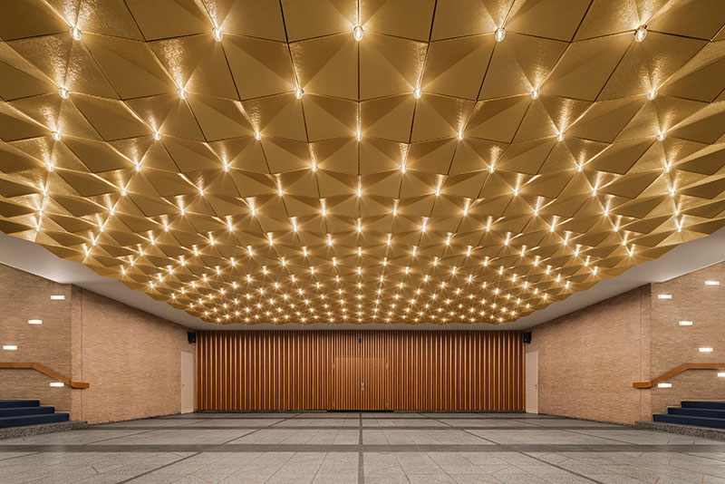 Kino International – Foyer, 2026